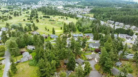 1596 Links Way Oak Harbor WA 98277