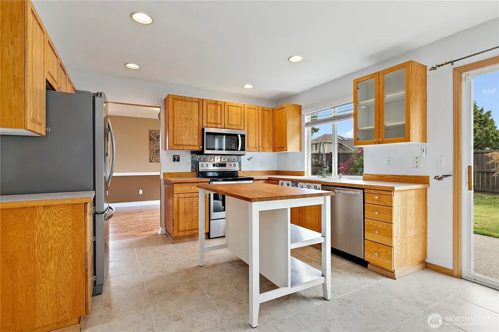 394 25th Avenue Milton WA 98354