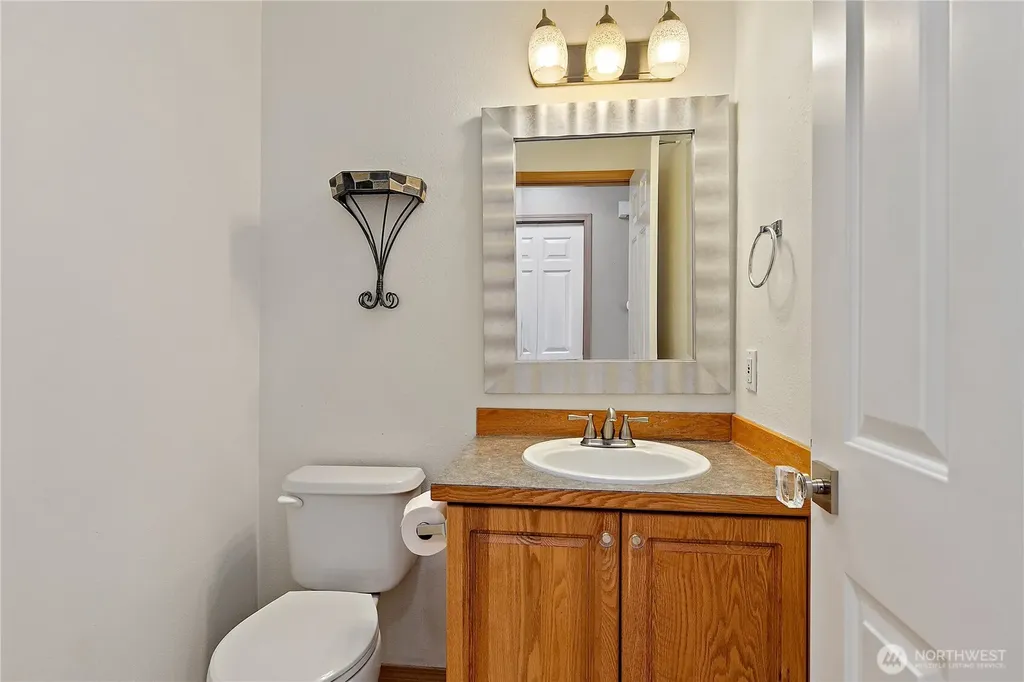 394 25th Avenue Milton WA 98354