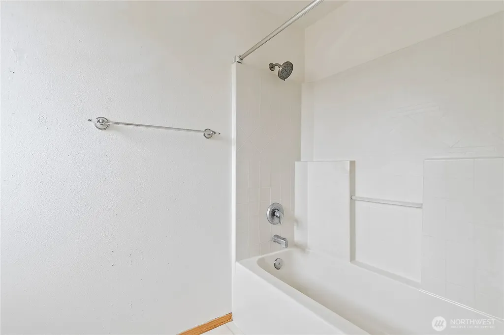 394 25th Avenue Milton WA 98354