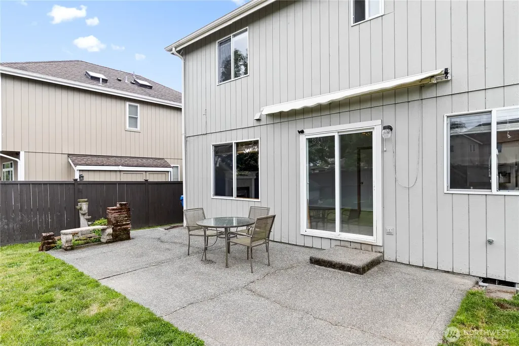 394 25th Avenue Milton WA 98354