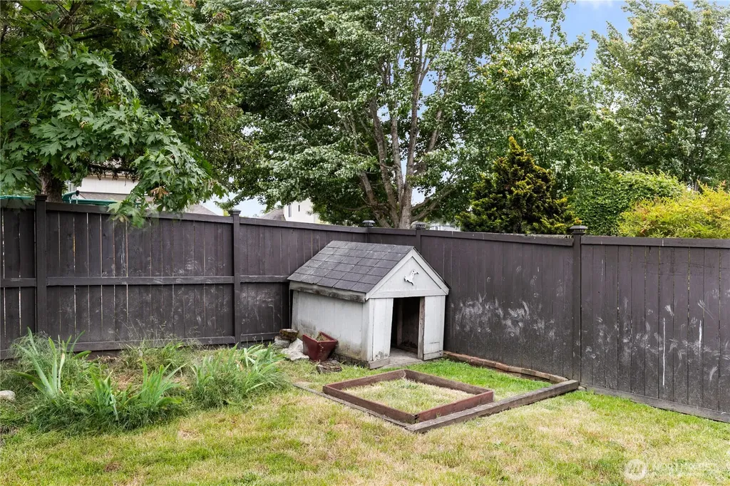 394 25th Avenue Milton WA 98354