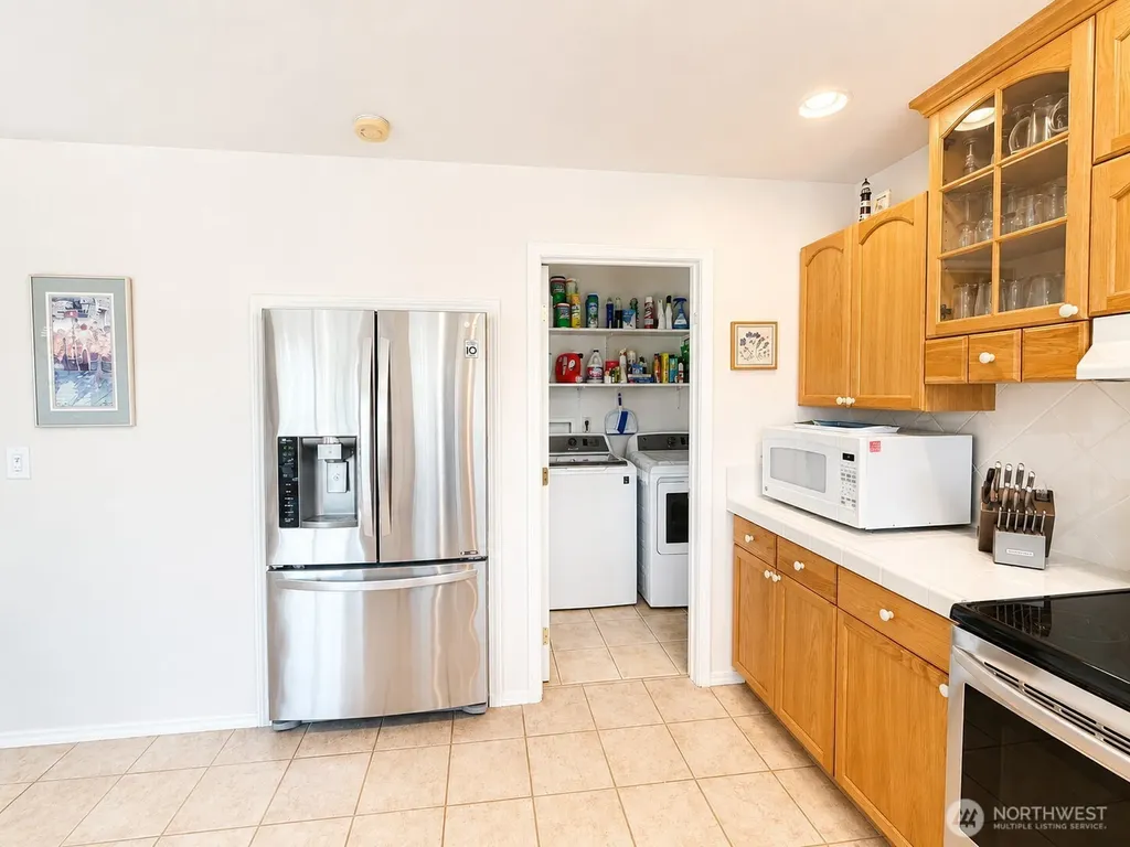214 Canal Drive NE Ocean Shores WA 98569