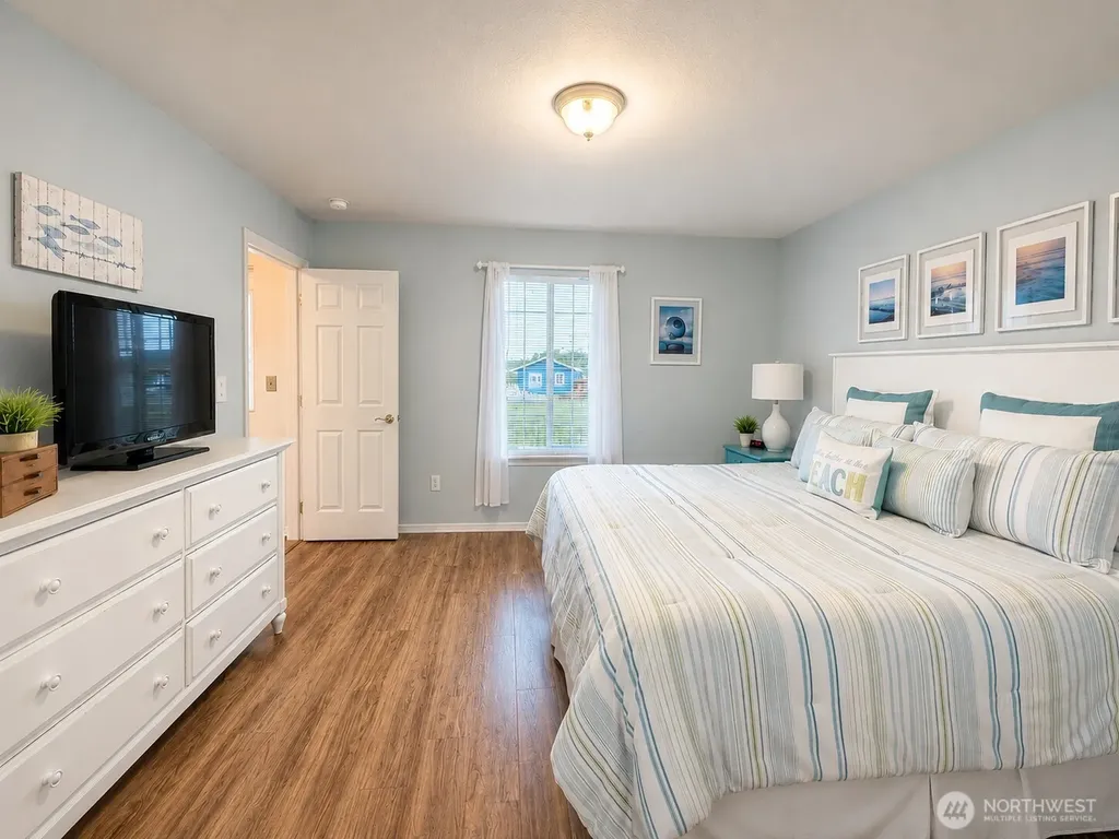 214 Canal Drive NE Ocean Shores WA 98569
