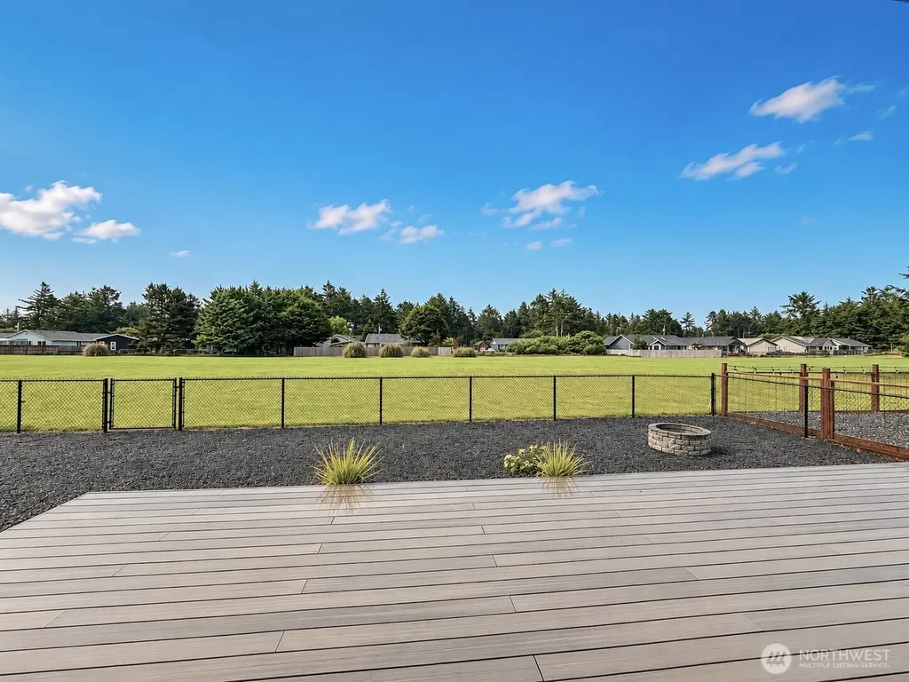 214 Canal Drive NE Ocean Shores WA 98569