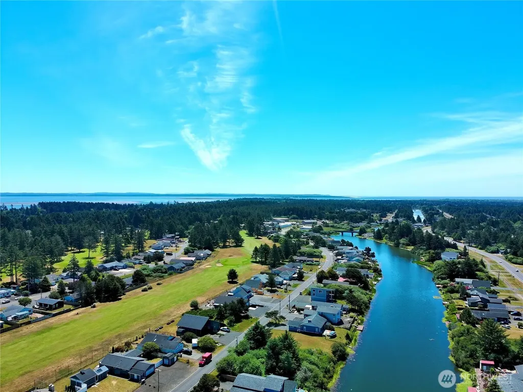 214 Canal Drive NE Ocean Shores WA 98569