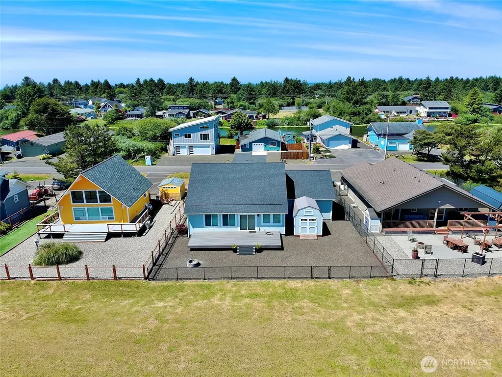 214 Canal Drive NE Ocean Shores WA 98569