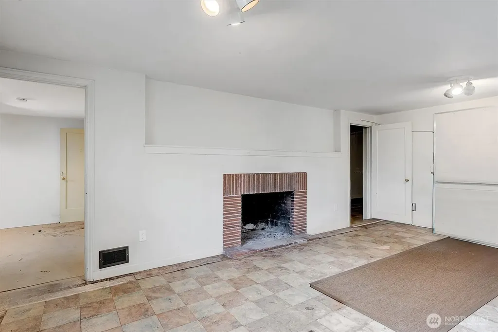 3002 NW 70th Street Seattle WA 98117