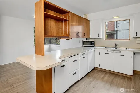 3002 NW 70th Street Seattle WA 98117
