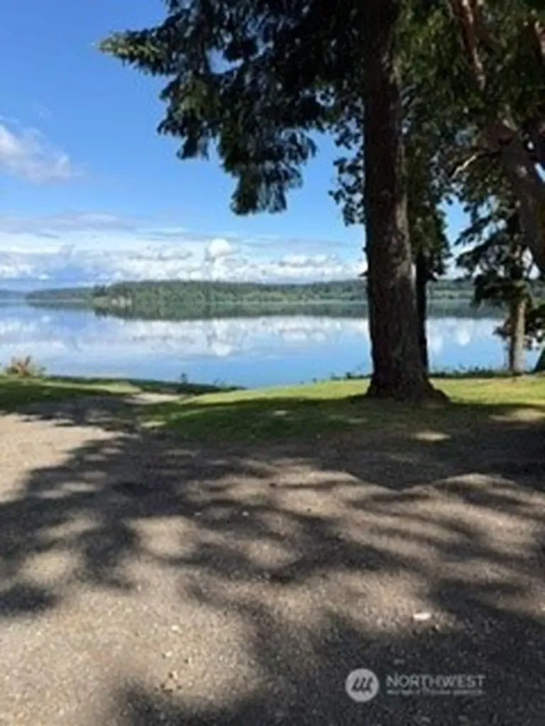 2509 142nd Avenue SW Lakebay WA 98349