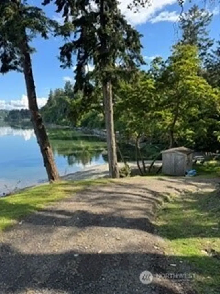 2509 142nd Avenue SW Lakebay WA 98349