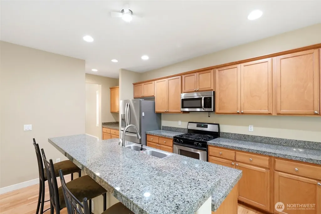 24750 NE 3rd Place Sammamish WA 98074