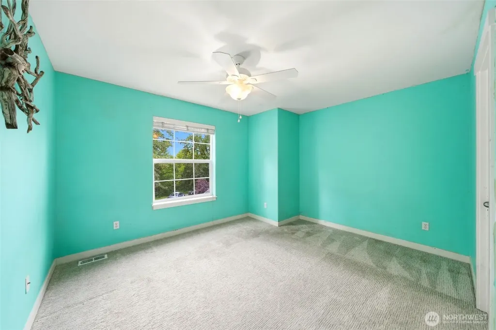 24750 NE 3rd Place Sammamish WA 98074