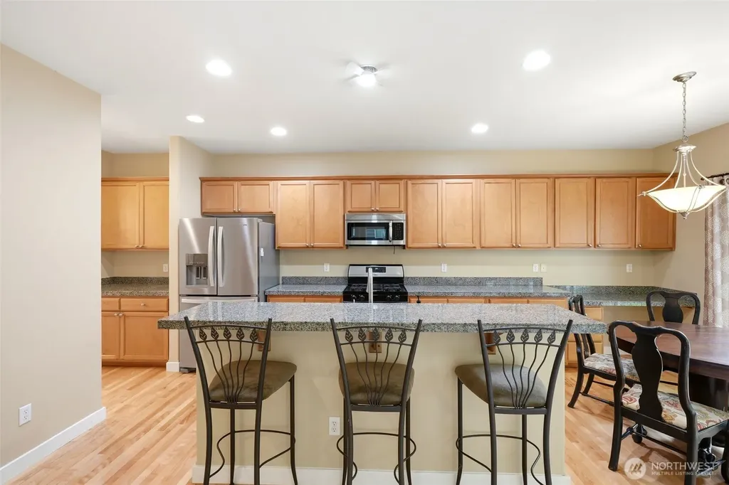 24750 NE 3rd Place Sammamish WA 98074