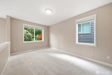 24750 NE 3rd Place Sammamish WA 98074