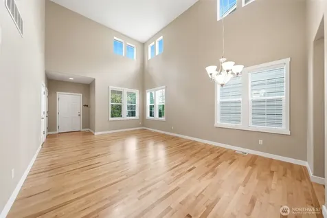 24750 NE 3rd Place Sammamish WA 98074