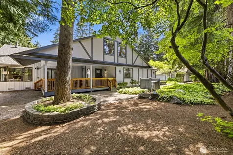 1805 Village Green Drive Mill Creek WA 98012