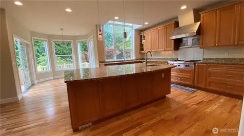 13953 NE 31st Place Bellevue WA 98005