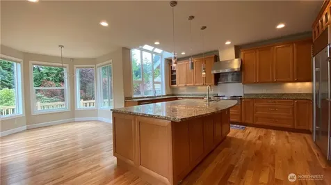 13953 NE 31st Place Bellevue WA 98005