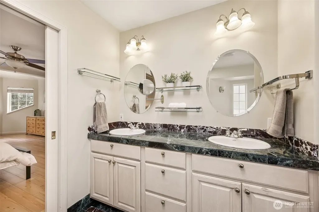 16653 178th Avenue NE Woodinville WA 98072