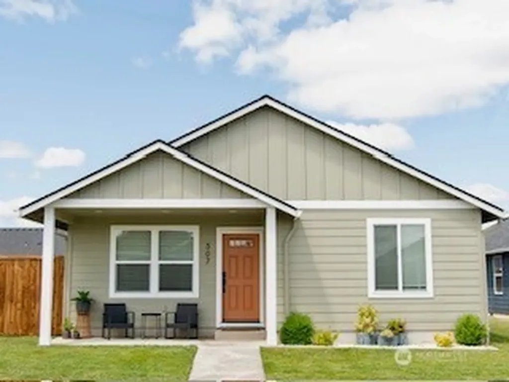 507 Powell Avenue Winlock WA 98596