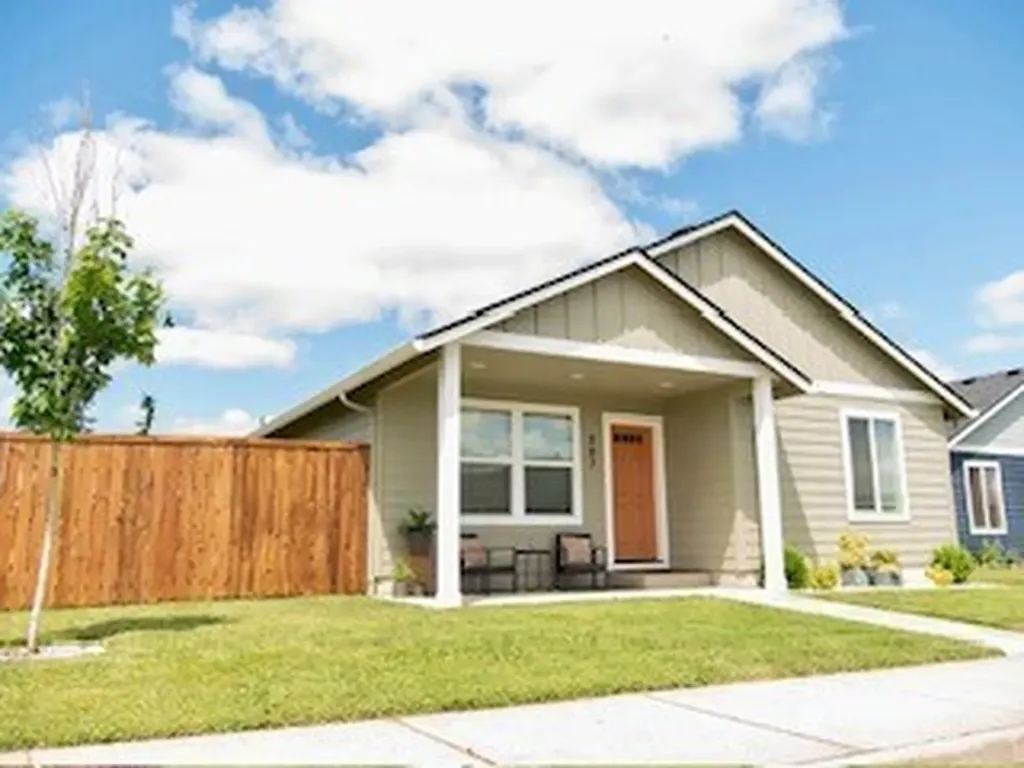 507 Powell Avenue Winlock WA 98596