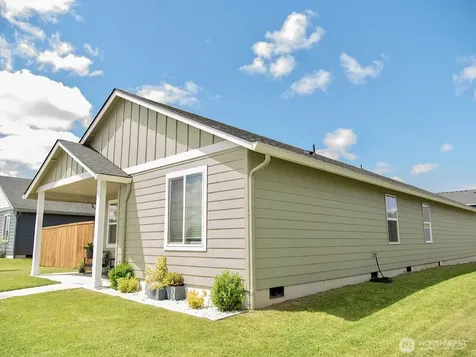507 Powell Avenue Winlock WA 98596