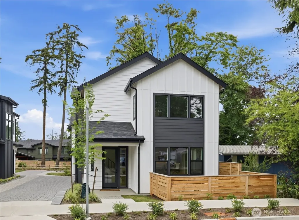 12426 NE 90th Street Kirkland WA 98033
