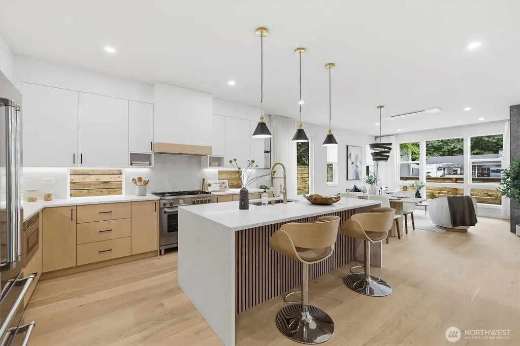 12426 NE 90th Street Kirkland WA 98033