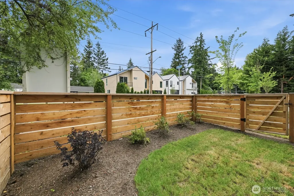 12426 NE 90th Street Kirkland WA 98033