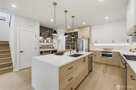 12426 NE 90th Street Kirkland WA 98033