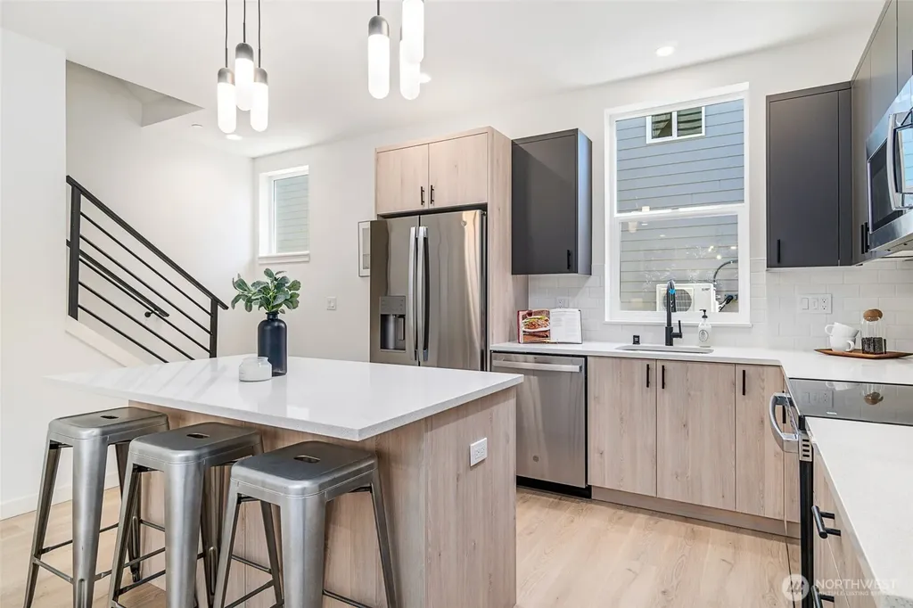 8711 15th Avenue NW Seattle WA 98117