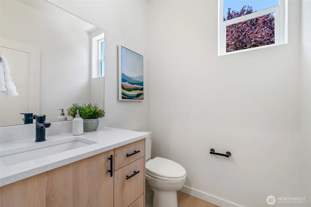 8711 15th Avenue NW Seattle WA 98117