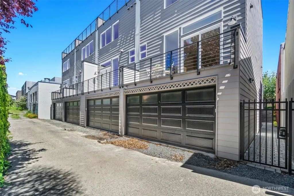 8711 15th Avenue NW Seattle WA 98117