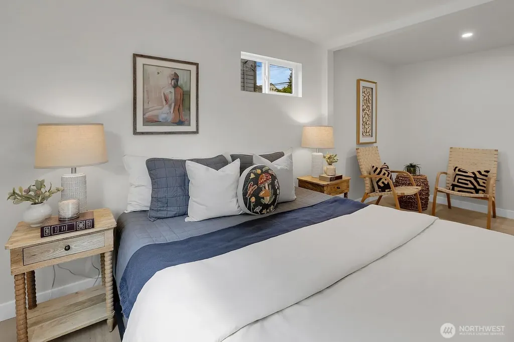 8421 39th Avenue SW Seattle WA 98136