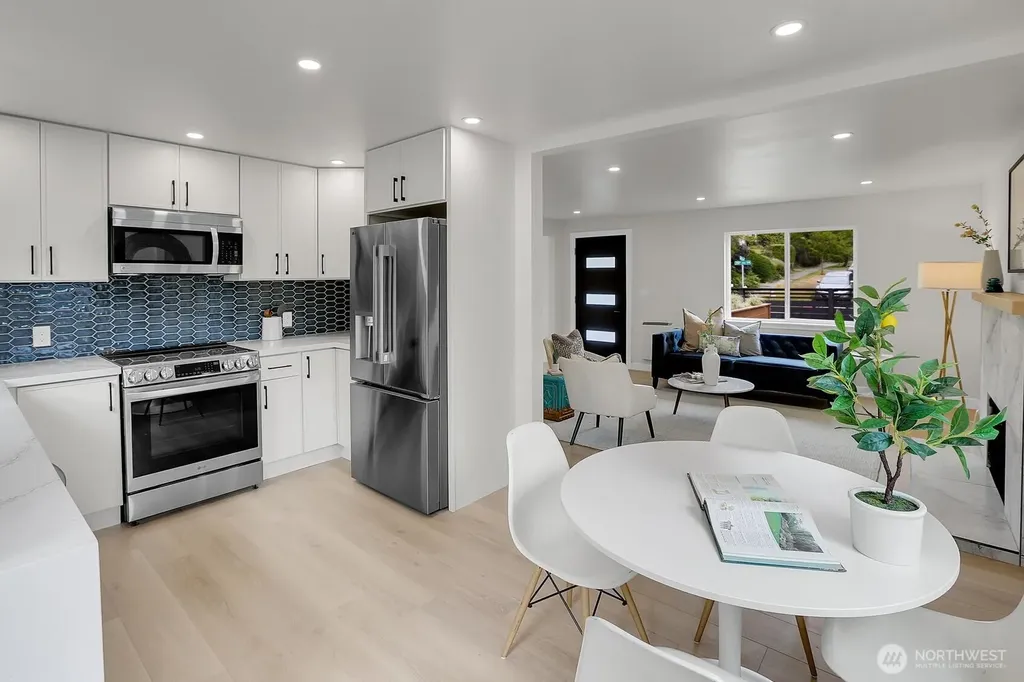 8421 39th Avenue SW Seattle WA 98136