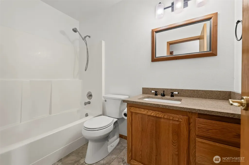 9117 336th Street S Roy WA 98580