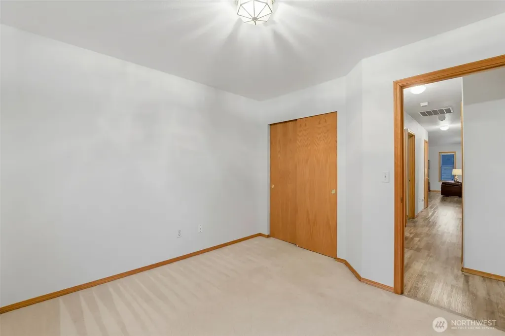 9117 336th Street S Roy WA 98580
