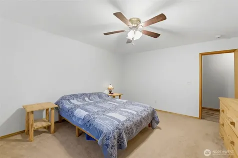 9117 336th Street S Roy WA 98580
