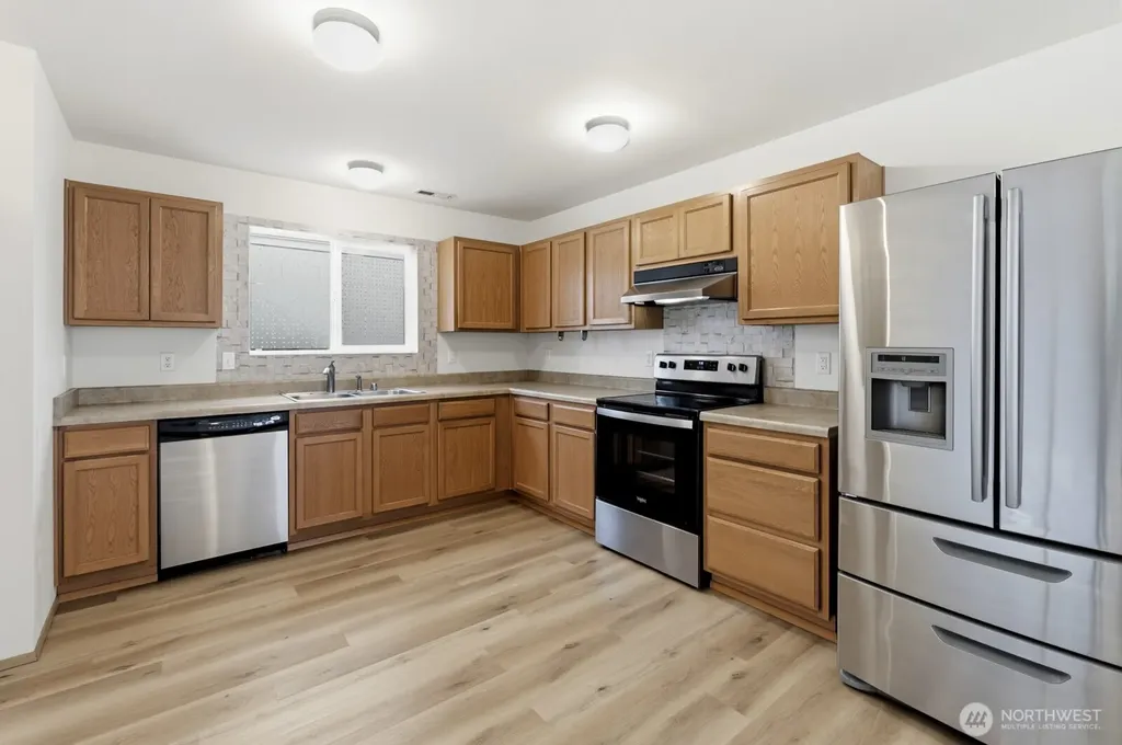 3230 Huffman Hill Boulevard Dupont WA 98327