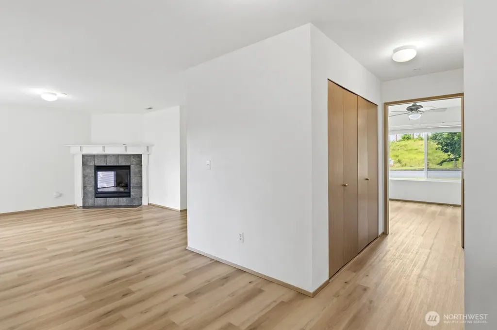 3230 Huffman Hill Boulevard Dupont WA 98327