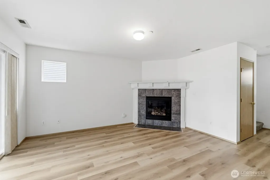 3230 Huffman Hill Boulevard Dupont WA 98327