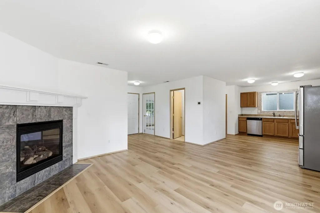 3230 Huffman Hill Boulevard Dupont WA 98327