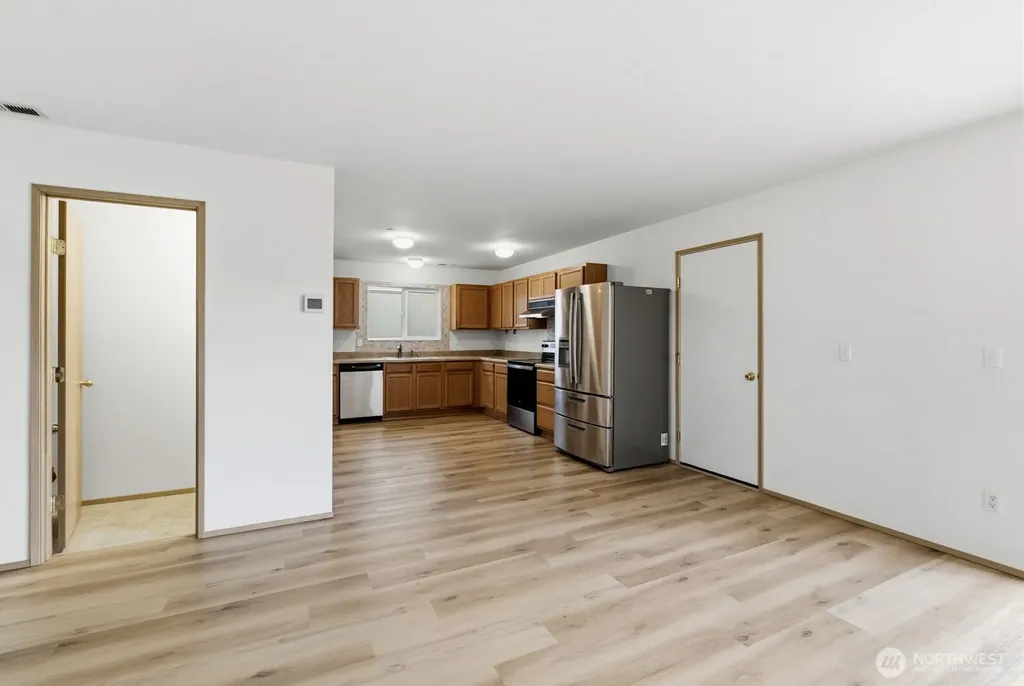 3230 Huffman Hill Boulevard Dupont WA 98327