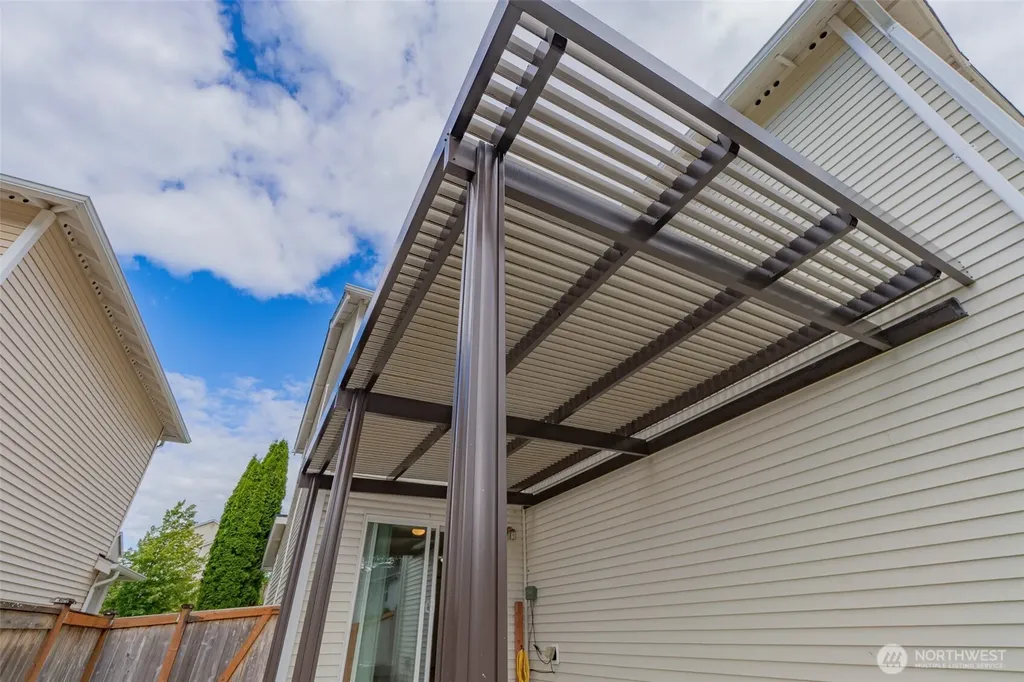 3230 Huffman Hill Boulevard Dupont WA 98327