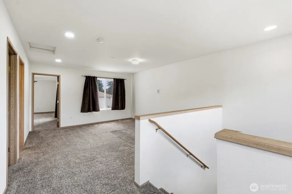 3230 Huffman Hill Boulevard Dupont WA 98327