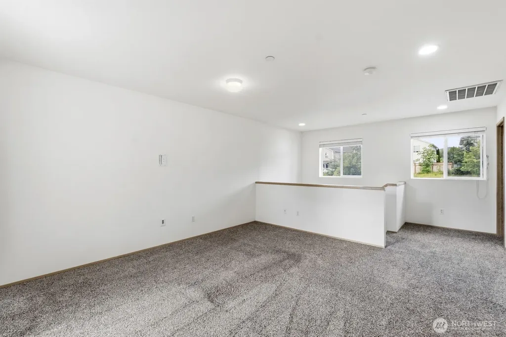 3230 Huffman Hill Boulevard Dupont WA 98327