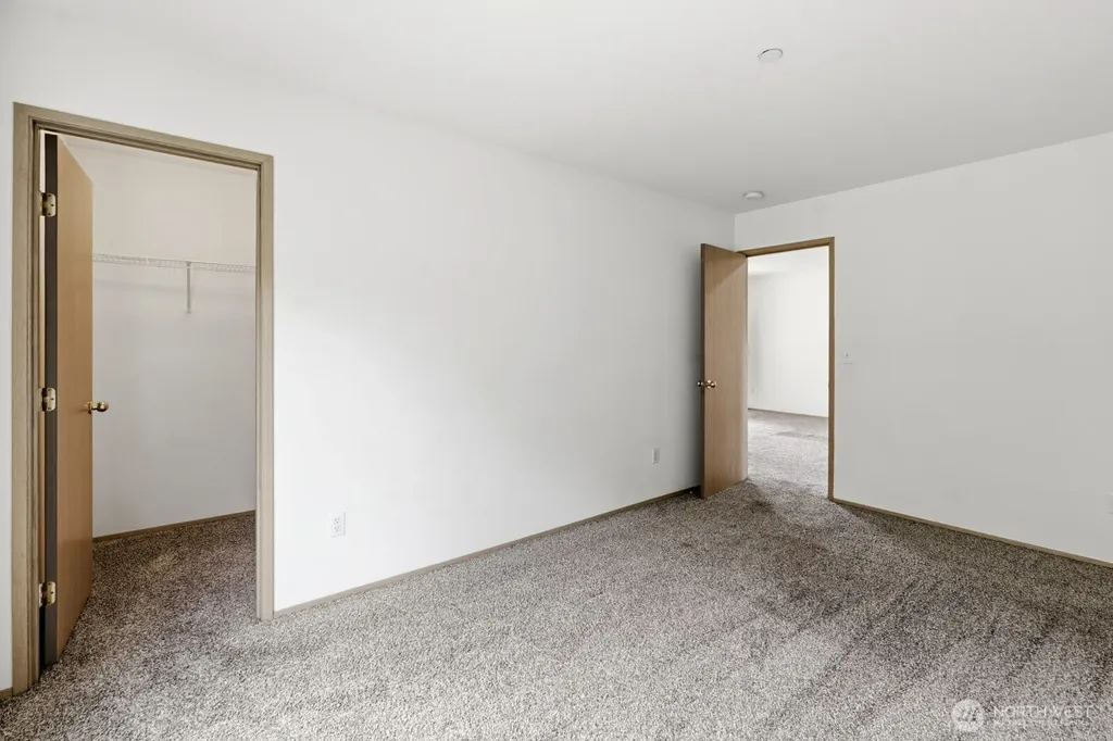 3230 Huffman Hill Boulevard Dupont WA 98327