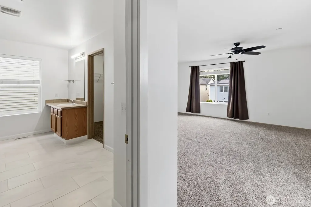 3230 Huffman Hill Boulevard Dupont WA 98327