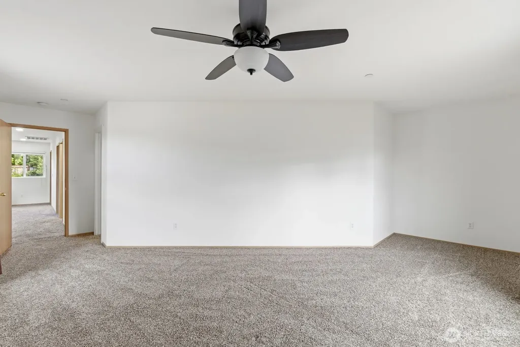 3230 Huffman Hill Boulevard Dupont WA 98327